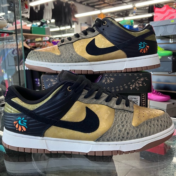 Nike Dunk Low Dia De Muertos Size 11.5
